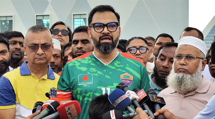 ঢাকা মহানগর উত্তর বিএনপির আহ্বায়ক ও জাতীয় ফুটবল দলের সাবেক অধিনায়ক আমিনুল হক
