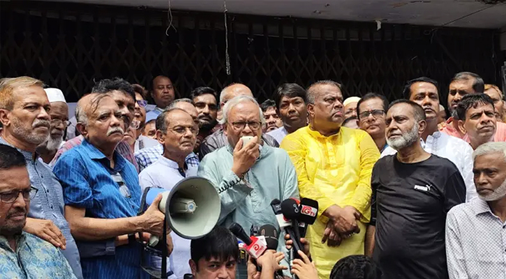 দেশের অর্থনীতি সংকটে, সামনে দুর্ভিক্ষের শঙ্কা: রিজভী