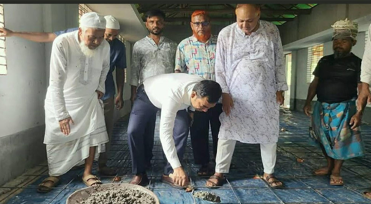 নূরজাহানপুরে হাফেজিয়া মাদ্রাসা ও এতিমখানার মেঝে ঢালাই উদ্বোধন