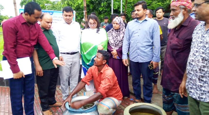 কুড়িগ্রামে মৎস্য চাষিদের মাঝে মাছের পোনা বিতরণ ও অবমুক্ত কর্মসূচি