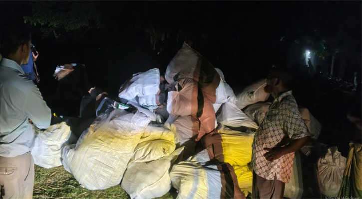 ৬ লাখ টাকার অবৈধ চায়না দুয়ারি জাল পুড়িয়ে ধ্বংস করা হয়