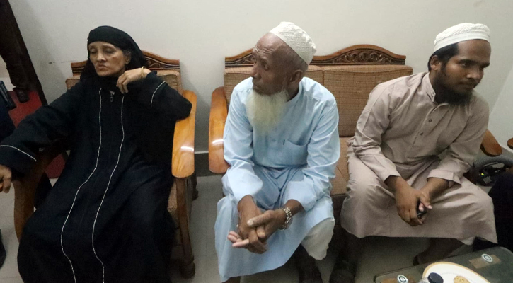 ফরিদপুর পাসপোর্ট অফিসে রোহিঙ্গা ও দালালসহ ৫ জন আটক