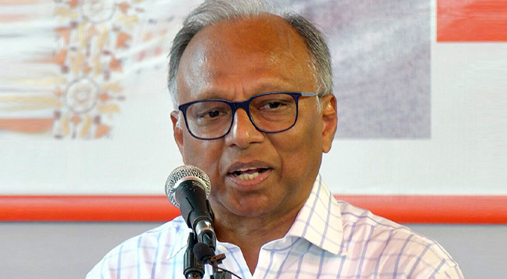 ট্রাইব্যুনালে হাজির মাহমুদুর রহমান, শেখ হাসিনার পক্ষের আইনজীবীর জেরা শুরু