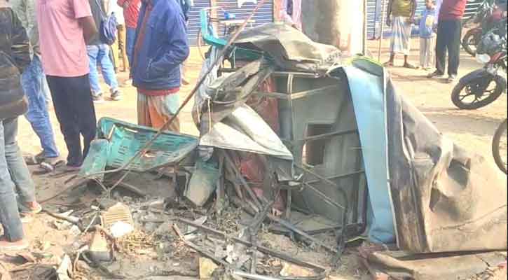 লক্ষ্মীপুর ট্রাকের চাপায়  নিহত- ১,  আহত -১