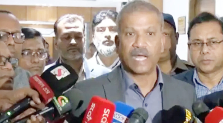 নতুন এমপিরা এবার ইসির কাছে শপথ নেবে: আইন উপদেষ্টা