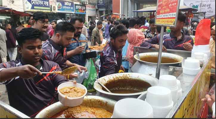 রাজশাহী মহা নগরীতে ইফতারিতে হালিমের কদর