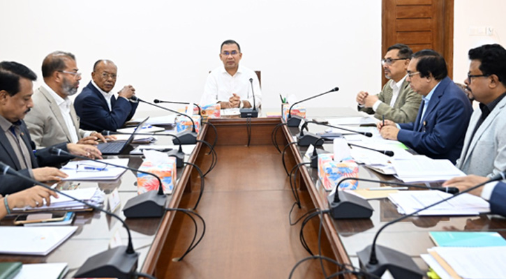 ‘ই-হেলথ’ কার্ড চালুর নির্দেশ প্রধানমন্ত্রীর