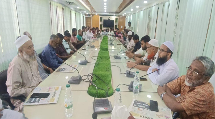 দৈনিক করতোয়ার  ৫১ বছর পদার্পণ উপলক্ষে  কেককাটা ও আলোচনা সভা অনুষ্ঠিত