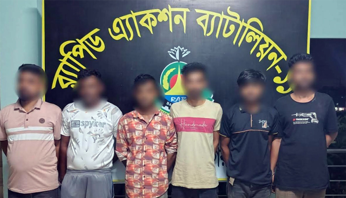 সোনারগাঁয়ে ২০ কেজি গাঁজা ও ১৯৭ বোতল ফেনসিডিলসহ ৬ মাদককারবারি আটক