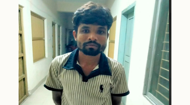 বান্দরবানে গভীর রাতে পুলিশের অভিযান মাদক সেবনকারী আটক