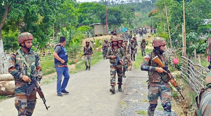 ভারতের মণিপুরে বন্দুকযুদ্ধে নিহত ১০