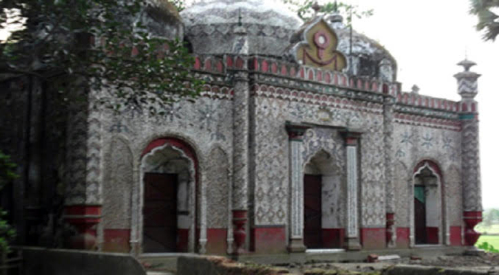 কালের সাক্ষী চান্দিনার ঐতিহাসিক তিন গম্বুজ জামে মসজিদ