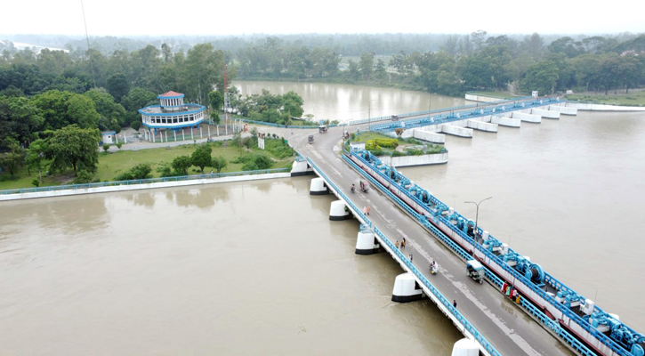 কমছে তিস্তার পানি, স্বস্তিতে নদীপাড়ের মানুষ