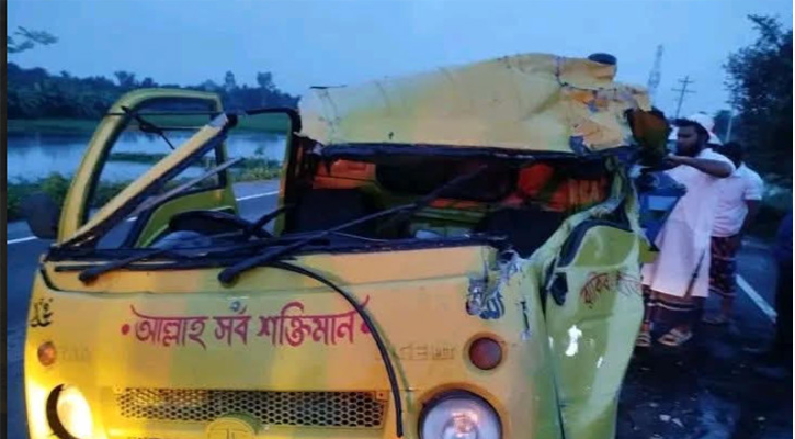 সিংড়ায় ট্রাক-পিকআপ সংঘর্ষে  আহত-১