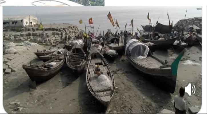 জেলেদের চাল রাজনৈতিক কর্মীদের না দিয়ে জেলেদের দেওয়ার দাবী