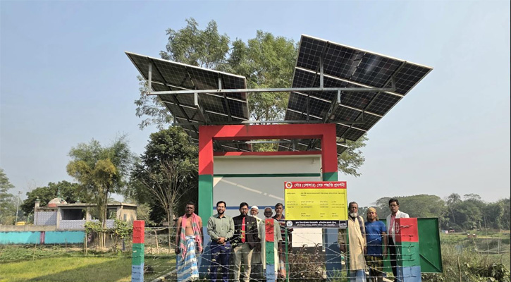 নবীনগরে অনাবাদি জমিতে সোলার সেচে বদলে যাচ্ছে আউশ আবাদ