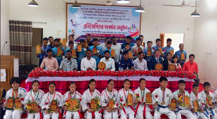 লামায় নতুন কুঁড়ি স্পোর্টসসহ বিভিন্ন ক্রীড়া ইভেন্টে কৃতিত্ব অর্জনকারীদের সংবর্ধনা ও সম্মাননা প্রদান