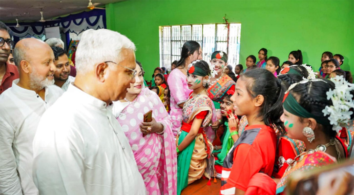 হাটহাজারীতে সমন্বিত শিশু পুনর্বাসন কেন্দ্র পরিদর্শন করলেন সমাজকল্যাণমন্ত্রী
