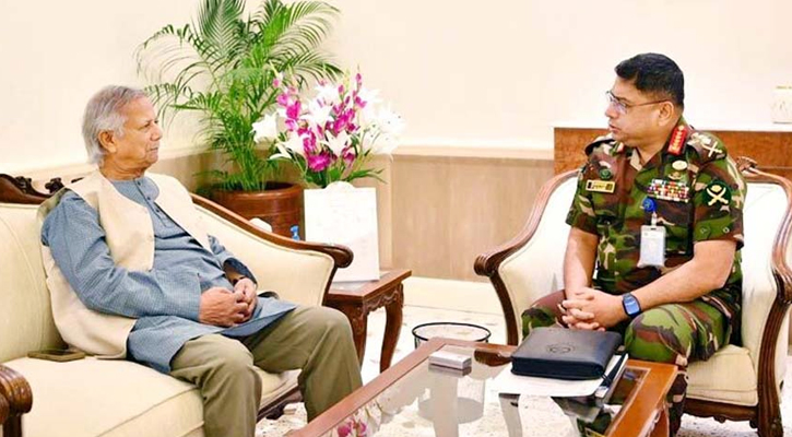 অন্তর্বর্তী সরকারকে সেনাবাহিনীর পূর্ণ সহযোগিতার আশ্বাস দিলেন সেনাপ্রধান