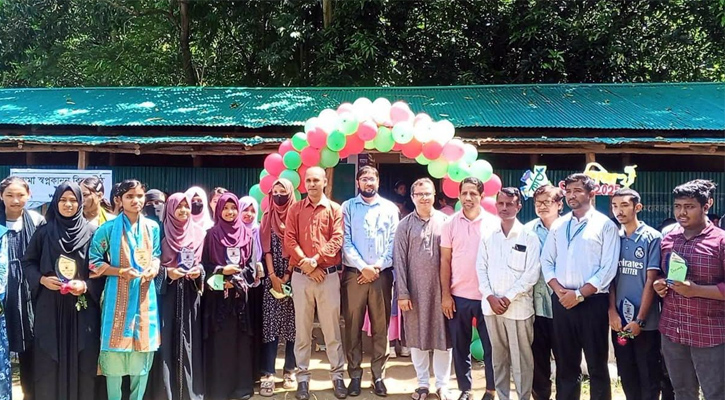 লামায় স্বপ্নকানন বিদ্যাপীঠের কৃতি শিক্ষার্থীদের সংবর্ধনা