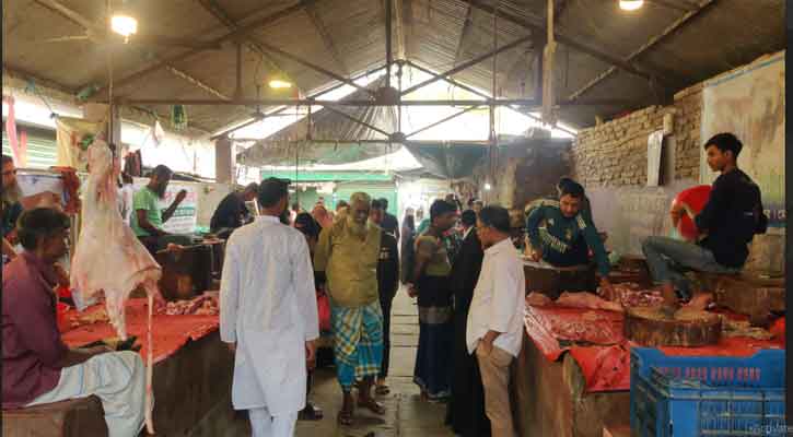 ব্যবসায়ীদের সিন্ডিকেটে নগরকান্দা বাজারে অস্থিরতা