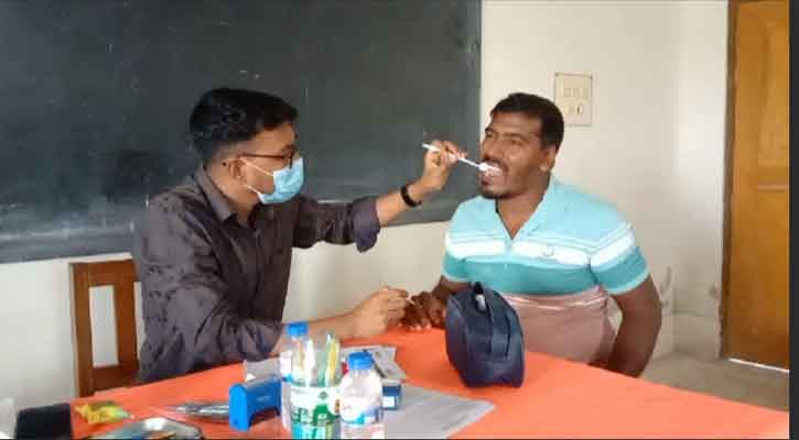 কয়রায় সহস্রতাধিক দুস্থ মানুষের মাঝে ফ্রি মেডিকেল ক্যাম্প- ঔষধ বিতরণ