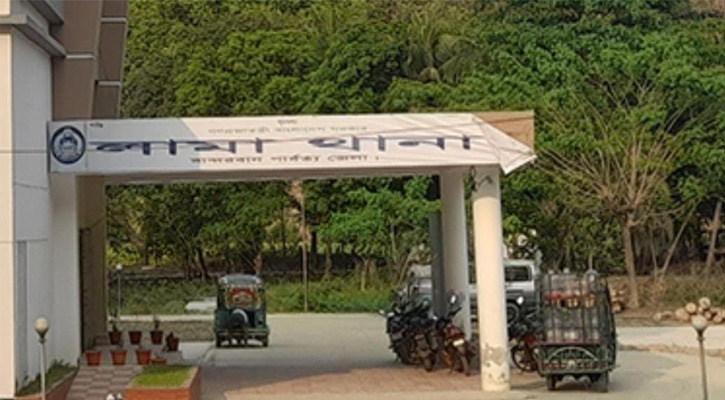 লামায় হাত-পা বাঁধা অবস্থায় ছগির  নামে একজনের মরদেহ উদ্ধার
