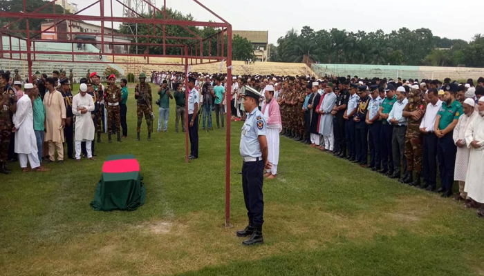 রাজশাহীর সপুরা গোরস্থানে চিরনিদ্রায় শায়িত হলেন পাইলট তৌকির
