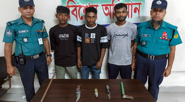 চট্টগ্রামের পাহাড়তলীতে আন্তঃজেলা ডাকাত দলের তিন সদস্য গ্রেফতার