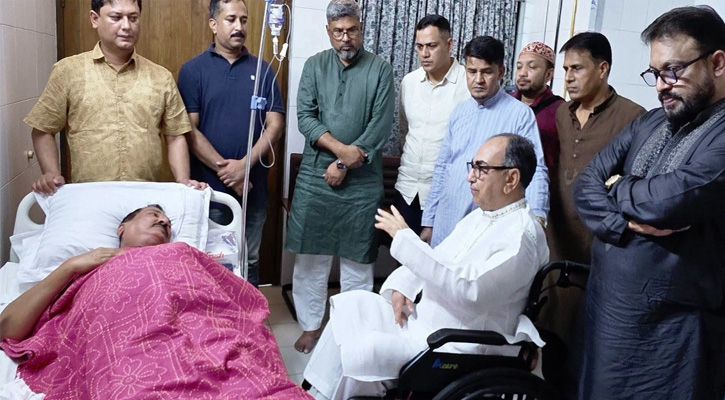 ভূমিমন্ত্রীকে দেখতে হাসপাতালে মির্জা আব্বাস