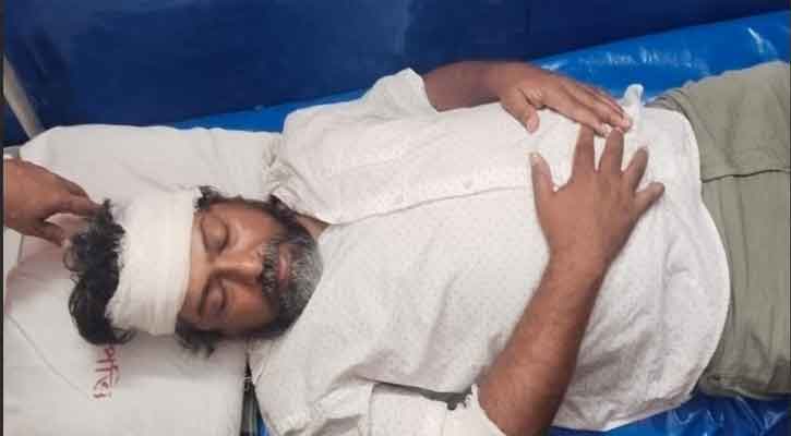 সাতক্ষীরার শ্যামনগর প্রেসক্লাবে ঢুকে সভাপতির ওপর যুবদলের হামলা