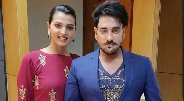 সিনেমা ছেড়ে রাজনীতির মাঠে নামছেন চিত্রনায়িকা বর্ষা