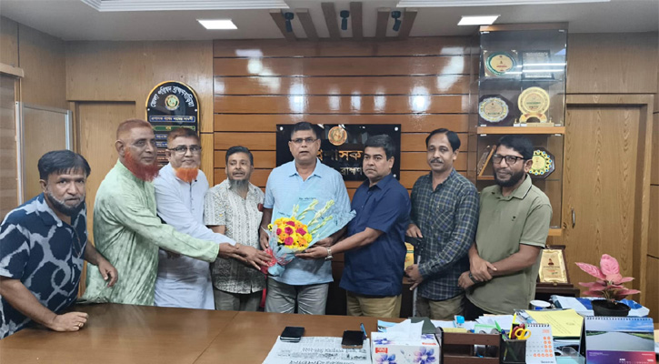 জেলা পরিষদ প্রশাসক সিরাজুল ইসলাম সিরাজকে সাংবাদিক ইউনিয়ন ব্রাহ্মণবাড়িয়ার  শুভেচ্ছা