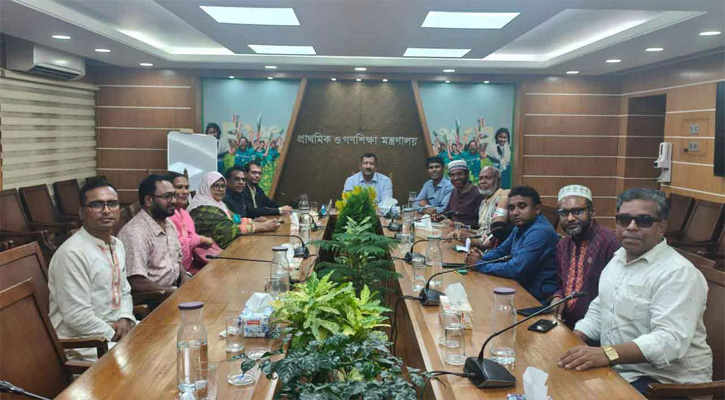 সরকারের আশ্বাসে প্রাথমিক শিক্ষকদের কর্মবিরতি স্থগিত