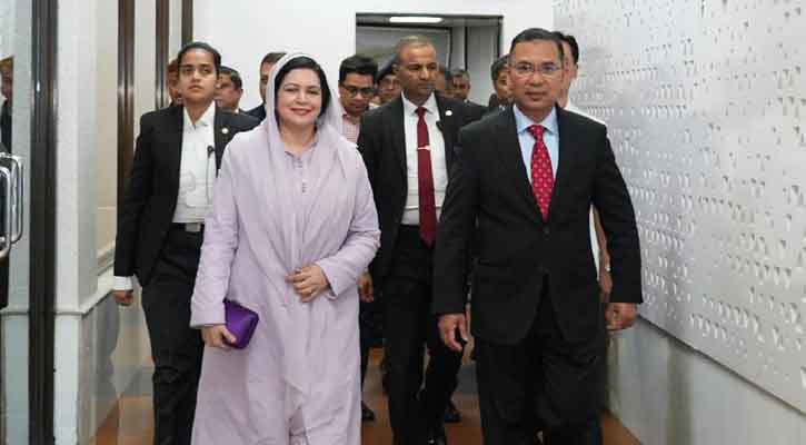 জাপান সফর শেষে দেশে ফিরেছেন প্রধানমন্ত্রী