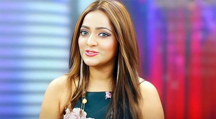 কলকাতায় গ্রেপ্তার বাংলাদেশি অভিনেত্রী শান্তার বিরুদ্ধে গুপ্তচরবৃত্তির তদন্ত শুরু