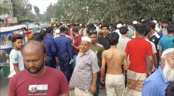 ‎লক্ষ্মীপুরে পৃথক সড়ক দুর্ঘটনায় প্রাণ গেল ২ জনের