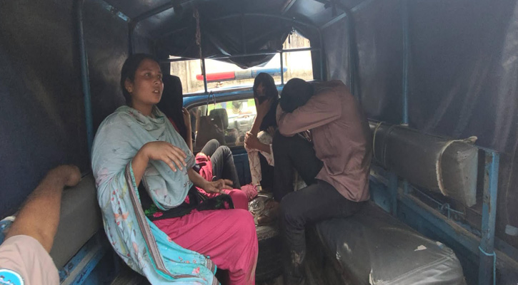 টর্চার সেল থেকে মিলল একাধিক ভুক্তভোগীর র-ক্ত-মা-খা জামা, আটক ৪