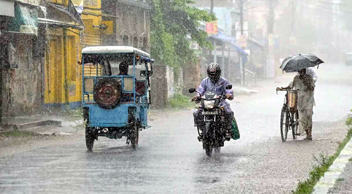সারা দেশে অতি ভারী বৃষ্টির সম্ভাবনা