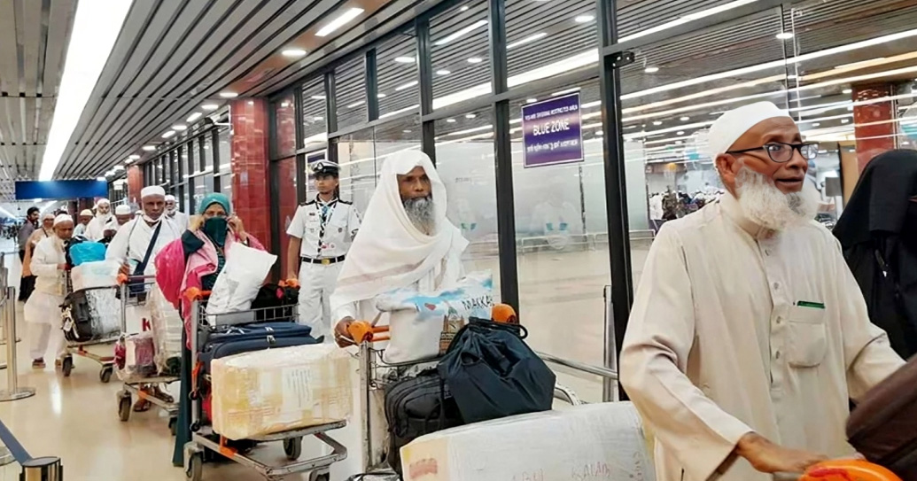 দেশে ফিরেছেন ৫০ হাজারের বেশি হাজি