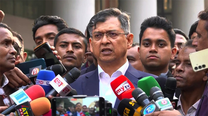 দাবি আদায়ের নামে রাস্তা বন্ধ করা যাবেনা: স্বরাষ্ট্রমন্ত্রী