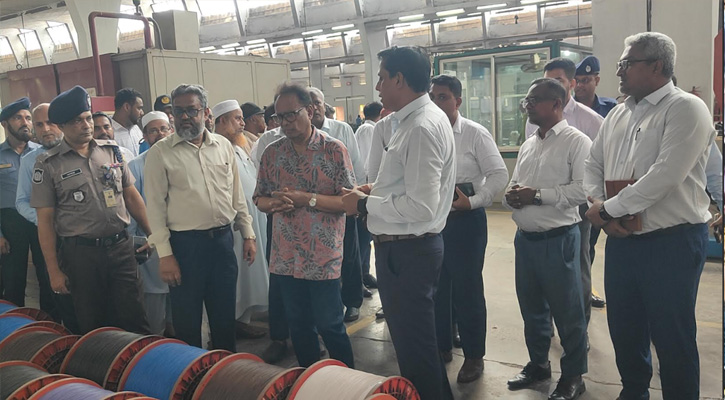 খুলনায় বাংলাদেশ ক্যাবল শিল্প লিমিটেড পরিদর্শনে ডাক, টেলিযোগাযোগ ও তথ্য প্রযুক্তি মন্ত্রী