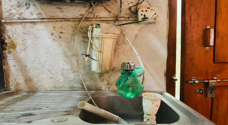 ভোগান্তিতে শিক্ষার্থীরা, কবি নজরুল কলেজের পানির ফিল্টার অকেজো