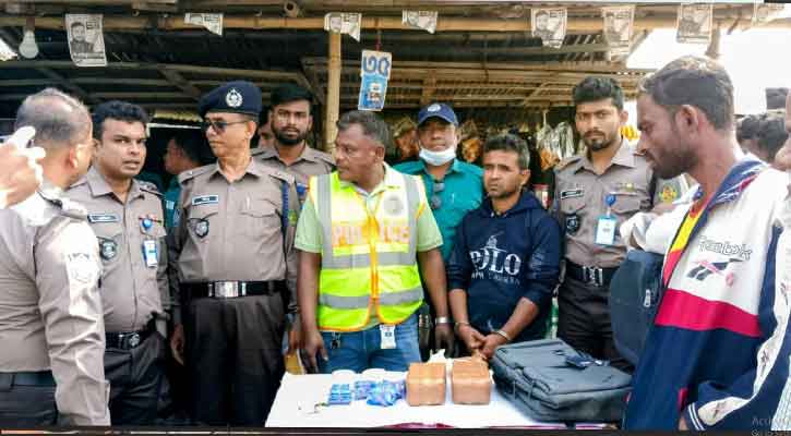 খুলনা মেট্রোপলিটন পুলিশ-এর  অভিযানে ইয়াবাসহ আটক ১