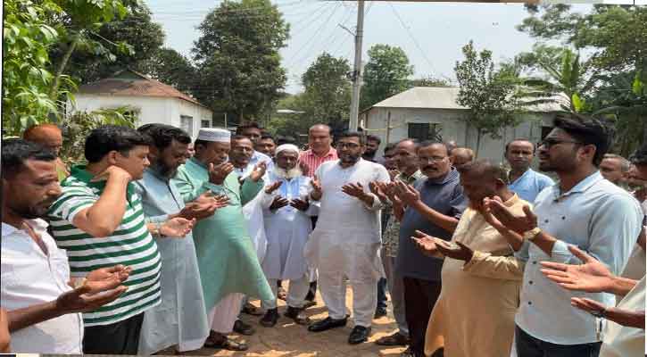 শ্রীপুরে  সড়ক কার্পেটিং কাজের শুভ উদ্বোধন ‎