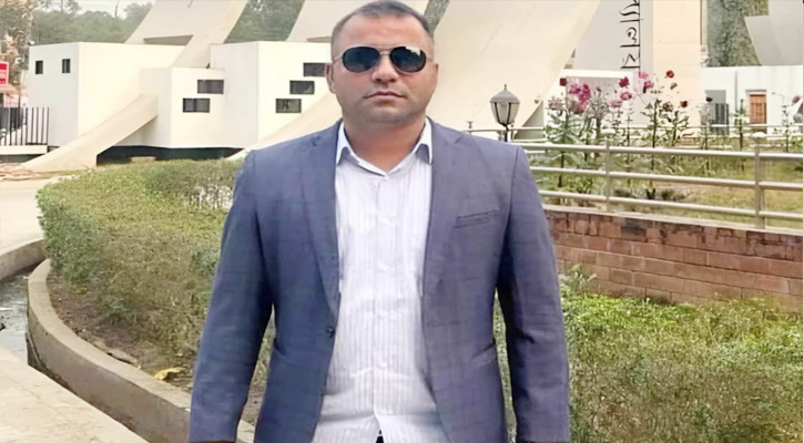 কুবি শিক্ষক আনিছের বিরুদ্ধে প্রশ্ন ফাঁসের অভিযোগ