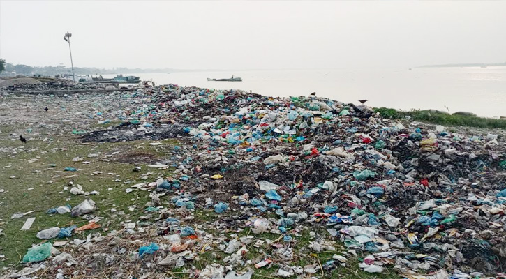 আমতলী পৌরসভার নেই বর্জ্য শোধনাগার! পায়রা নদী একমাত্র ভরসা