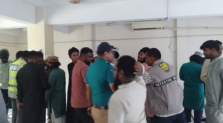 তেজগাঁও কলেজের মসজিদ থেকে জঙ্গি সন্দেহে আটক ২৩