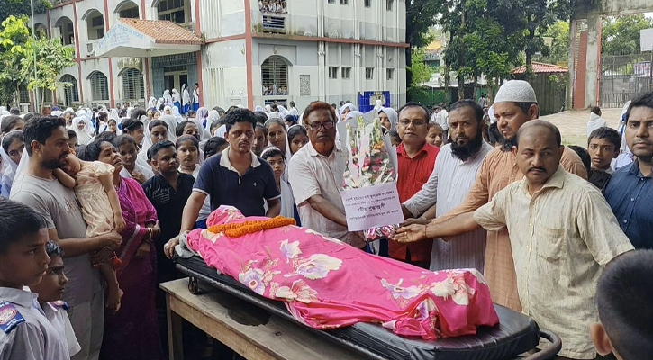 কুলিয়ারচরের শিক্ষক বাবু সঞ্জিত চন্দ্র রায়ের মৃত্যুতে বিদ্যালয় প্রাঙ্গনে শোকের ছায়া