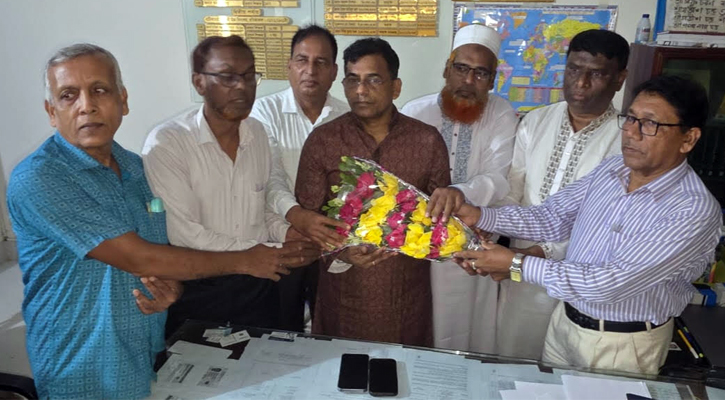 মুকসুদপুরে বাটিকামারী উচ্চ মাধ্যমিক বিদ্যালয়ের নতুন গভর্নিং বডির প্রথম সভা অনুষ্ঠিত